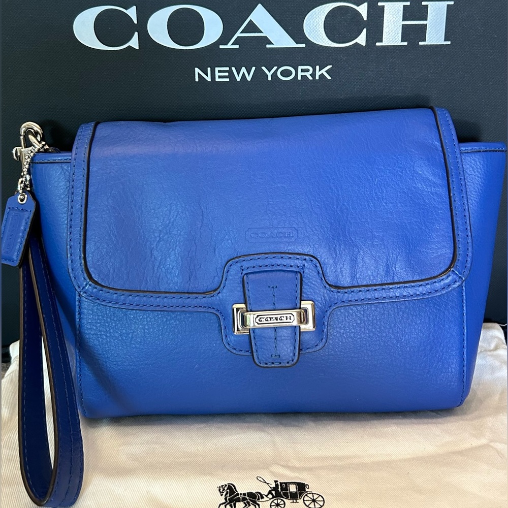 COACH Taylor Distressed Leather Wristlet/Clutch - Picture 3 of 7